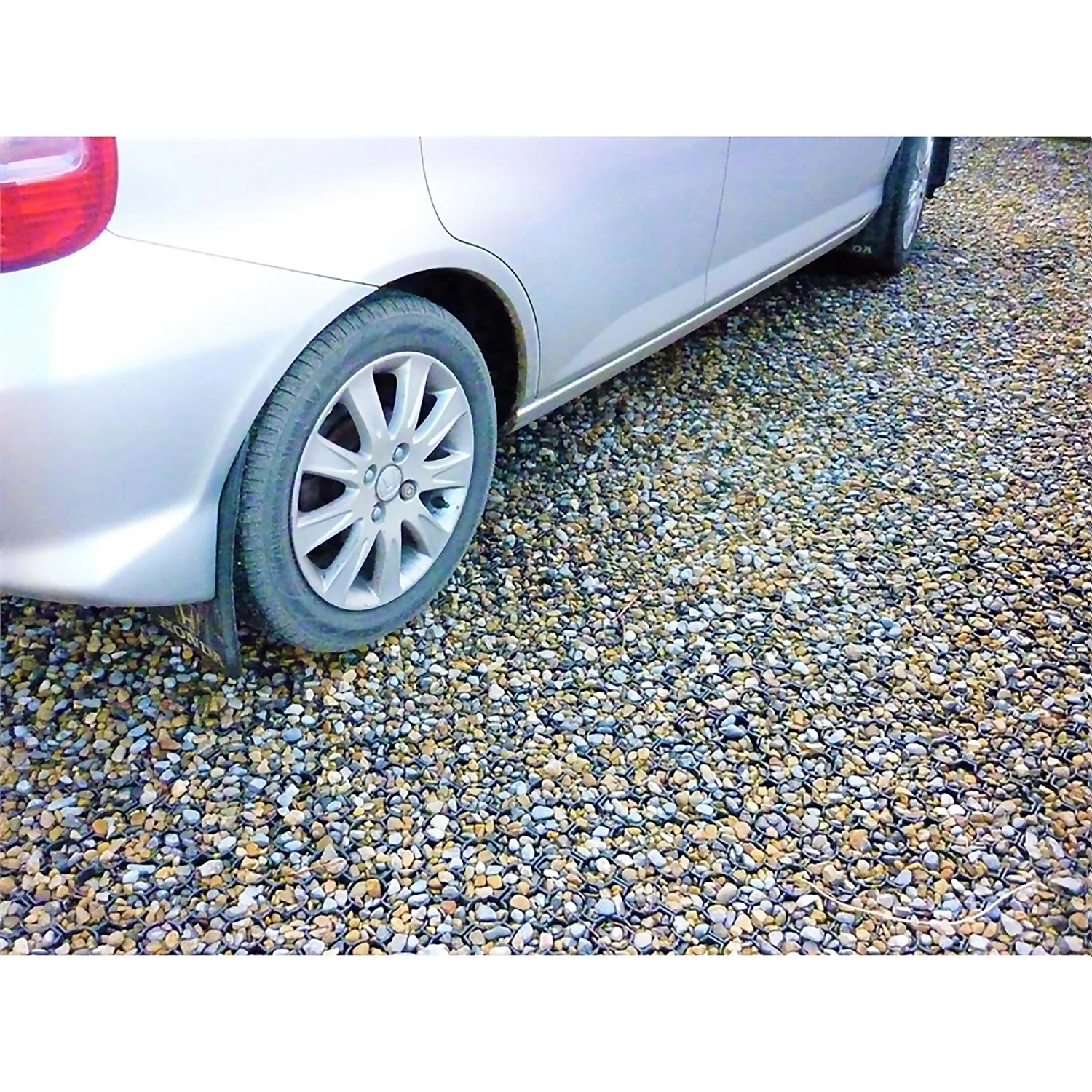 Ecobase Porous Pavers Drives - 2.5m2 (10 Pack) 3 Ecobase Porous Pavers Drives - 2.5m2 (10 Pack) - Image 3