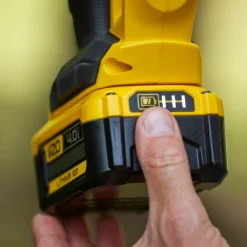 STANLEY FATMAX V20 18V Cordless Hedge Trimmer 55cm (Sfmcht855M1-Gb) -Garantia Sales Store 12882306 1944843588893966