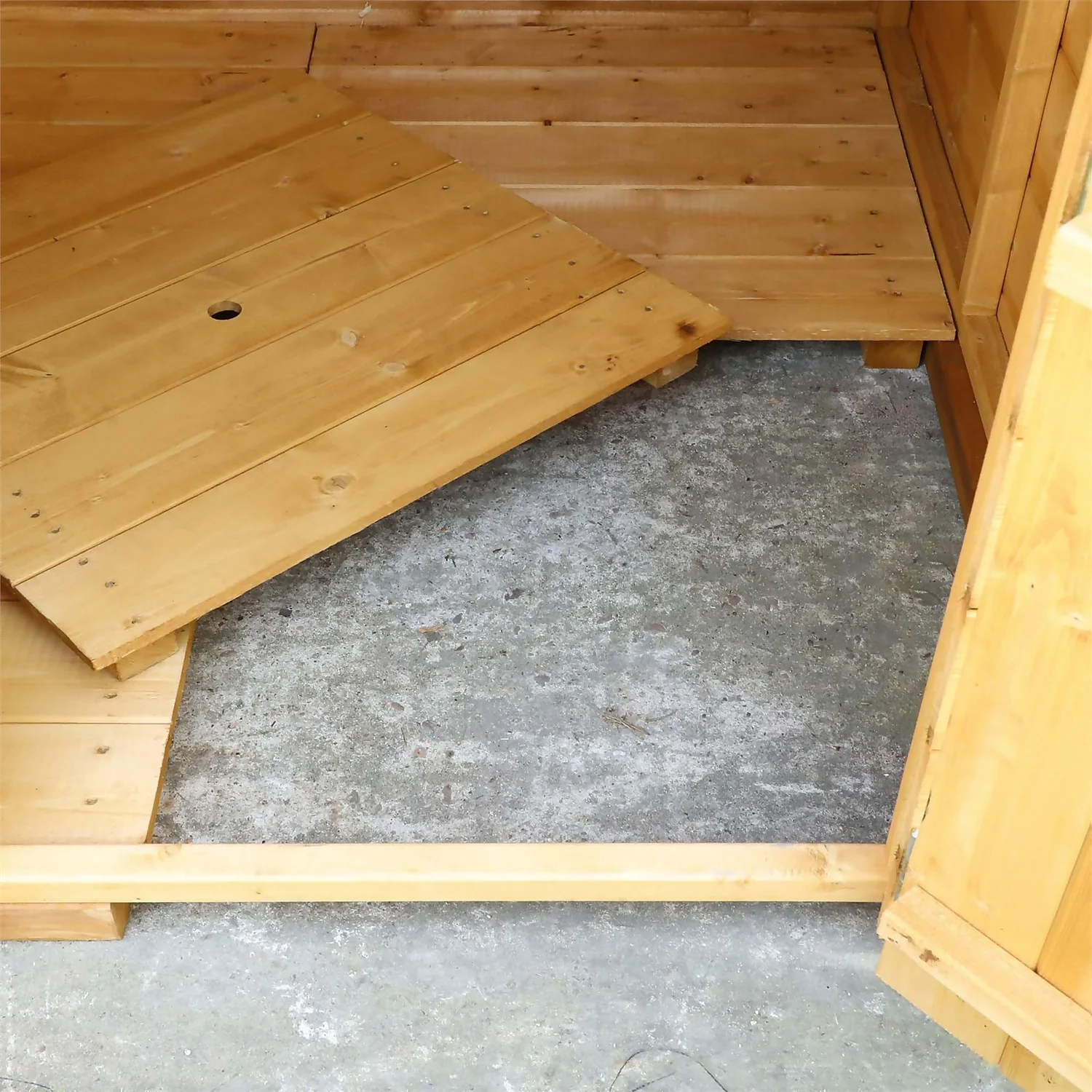 Mercia 12 X 4 Dog Kennel & Run (Installed) 7 Mercia 12 X 4 Dog Kennel & Run (Installed) - Image 7