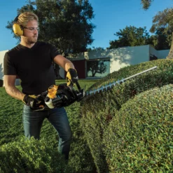 McCulloch HT5622 Petrol Hedge Trimmer -Garantia Sales Store 13524822 5684936893639216