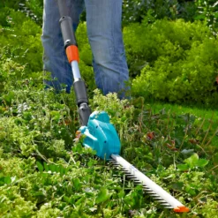 GARDENA Telescopic Cordless 18V Hedge Trimmer 13 GARDENA Telescopic Cordless 18V Hedge Trimmer -Garantia Sales Store 13524827 1494936344507846