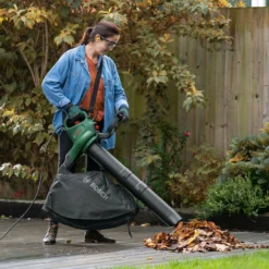 Bosch UniversalGardenTidy 3000 Blower Vac -Garantia Sales Store 14230144 9195023660586190